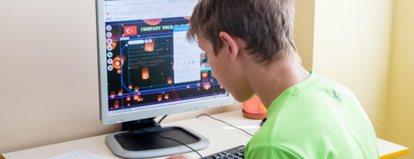 Літній онлайн табір для дітей 7-10 класів «3D + Web & AI»