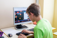 Літній онлайн табір для дітей 7-10 класів «3D + Web & AI»